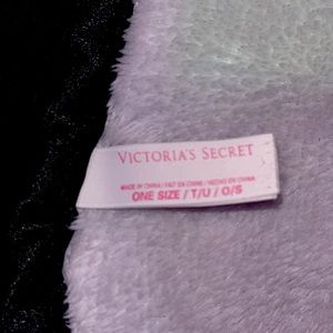 Black and pink Victoria’s Secret’s blanket 100% polyester.